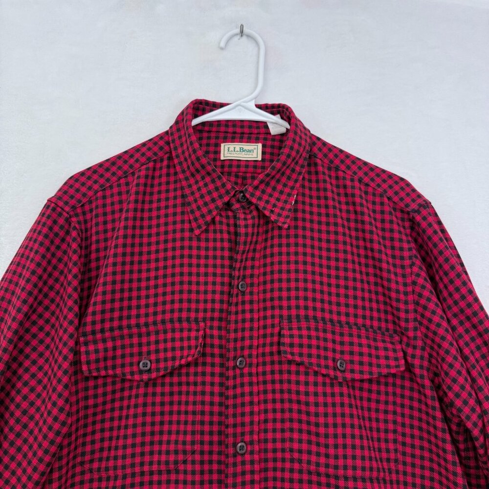 Vintage LL Bean Shirt L Red Buffalo Plaid Flap Pocket Made In USA Button Up - Picture 2 of 9